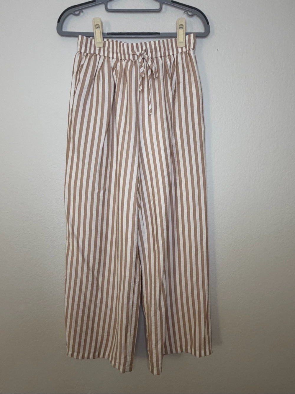 PrettyGarden Beige White Striped Wide Leg Pants Size Small
